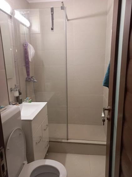 Apartament cu 3 camere semidecomandat în Drumul Taberei