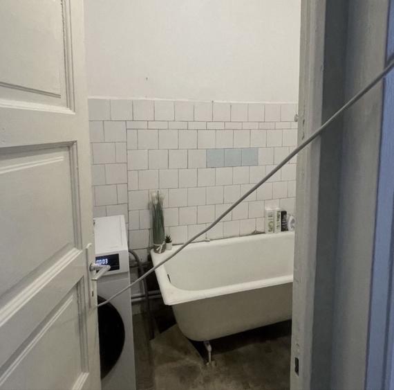 Apartament cu 2 camere decomandat în Petros