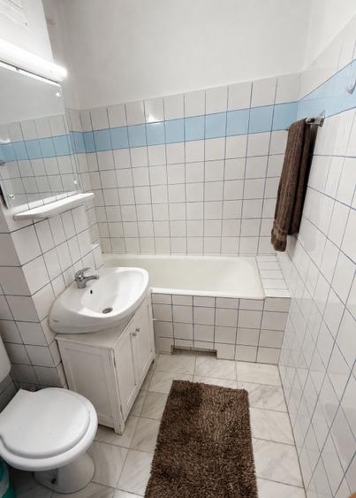 Apartament cu 3 camere decomandat, mobilat în Aradului