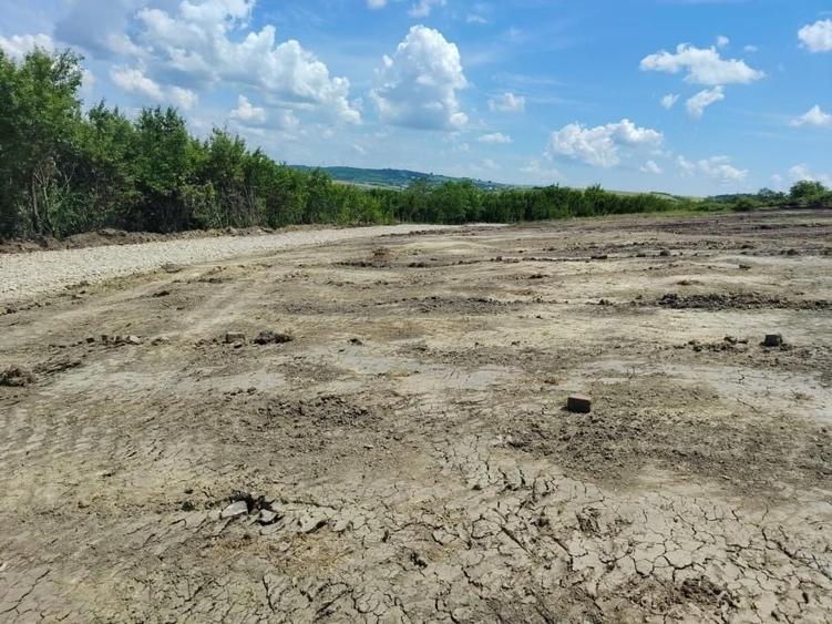 Teren Construcții intravilan de 655 mp, în Proselnici