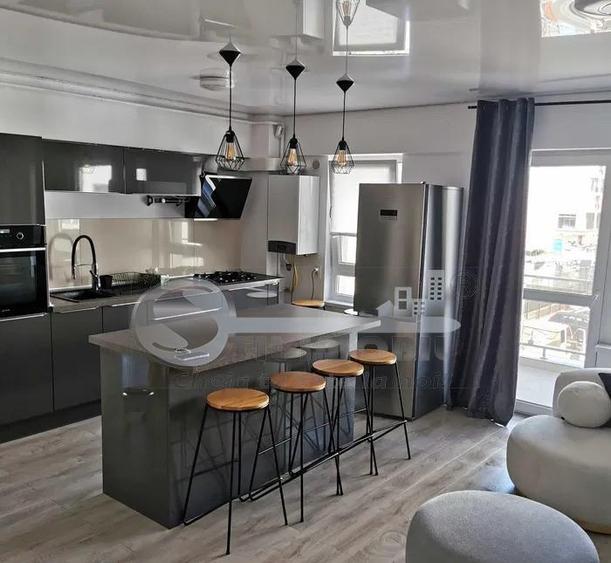 Apartament cu 3 camere decomandat, mobilat în Aeroport