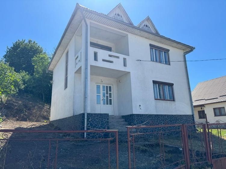 Casă cu 4 camere în Remeți