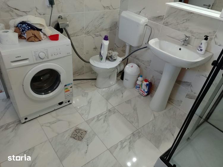 Casă cu 4 camere cu Teren 150 Mp în Vitan