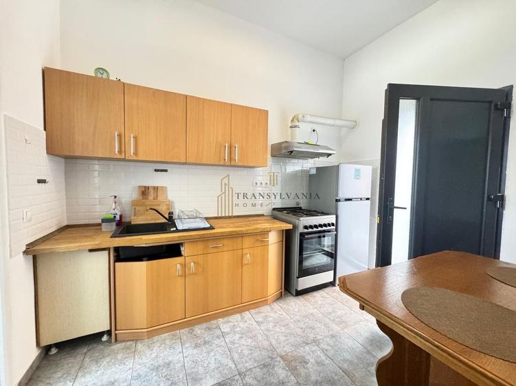 Apartament cu 2 camere semidecomandat în Ultracentral