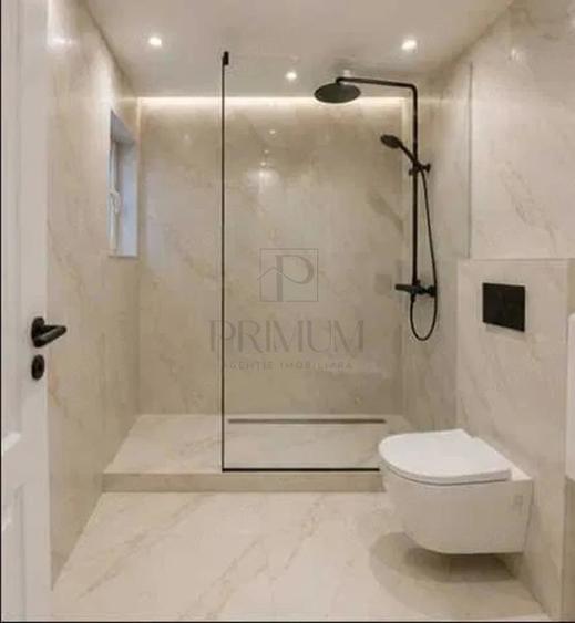 Apartament cu 3 camere semidecomandat în Șagului