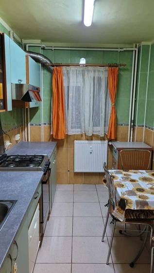 Apartament cu 2 camere decomandat în Lacul Tei
