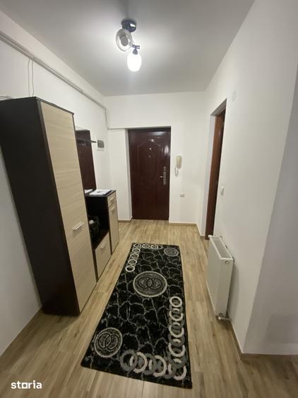 Apartament cu 2 camere semidecomandat, mobilat în Obcini