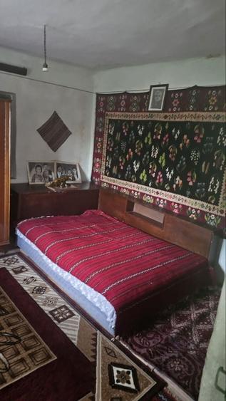 Casă cu 4 camere în Strejești