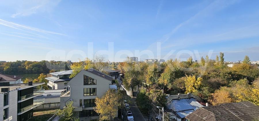 Apartament cu 3 camere semidecomandat, mobilat în Floreasca