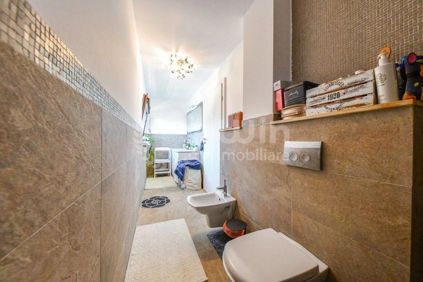 Penthouse cu 3 camere semidecomandat, mobilat în Bună Ziua