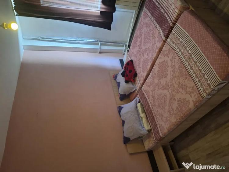 Apartament cu 2 camere decomandat în Piața Nouă