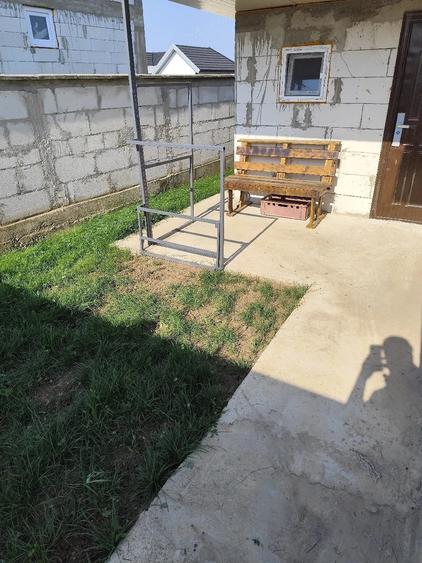 Casă cu 3 camere cu Teren 500 Mp în Central