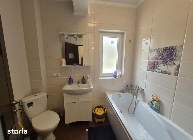 Apartament cu 3 camere în Rediu
