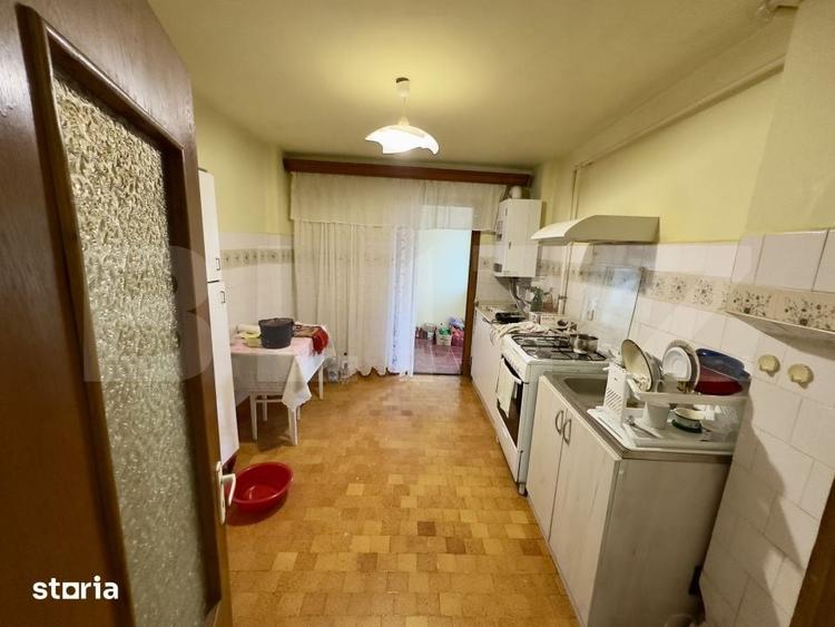 Apartament cu 3 camere decomandat în Central
