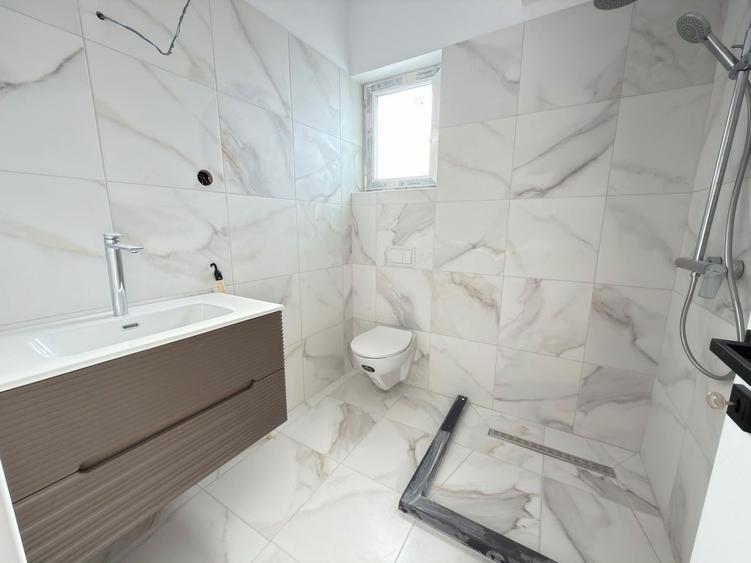 Casă individuală cu 3 camere cu Canalizare în Berceni