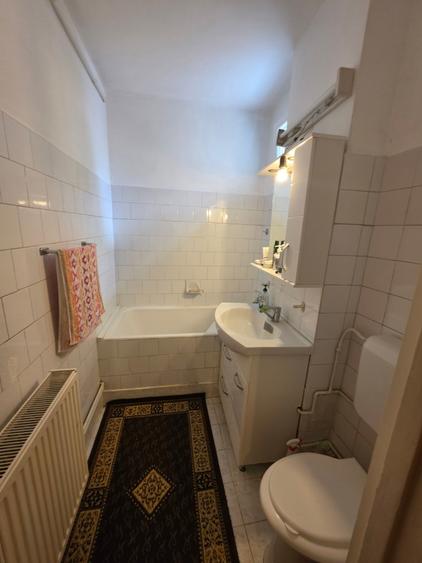 Apartament cu 3 camere decomandat în Titan