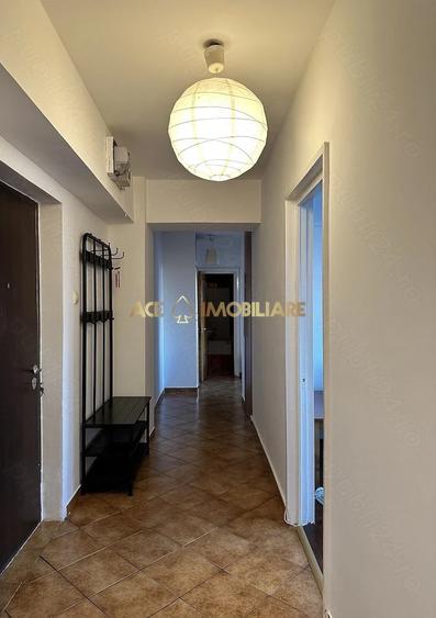 Apartament cu 3 camere decomandat, mobilat în Titulescu