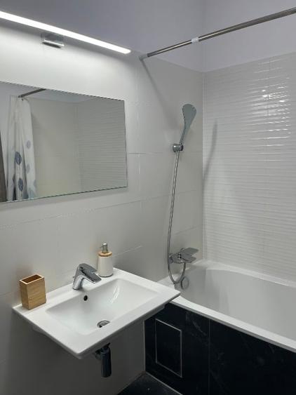 Apartament cu 3 camere decomandat în Take Ionescu