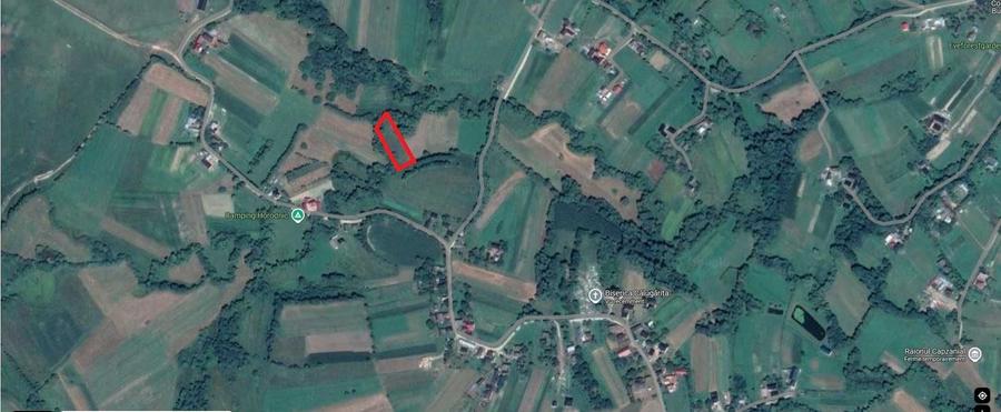 Teren de 2100 mp, în Horodnic