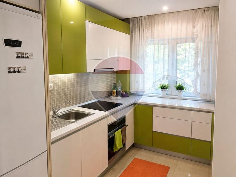 Apartament cu 2 camere semidecomandat, mobilat în Panduri