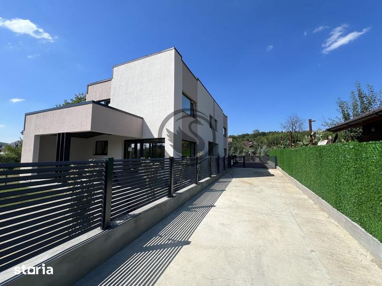 Casă cu 4 camere cu Canalizare în Central