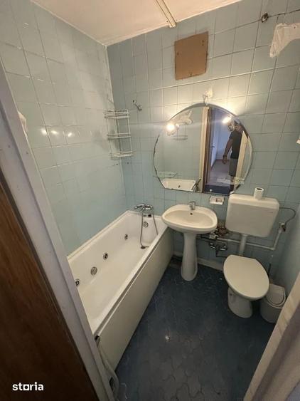 Apartament cu 3 camere în Drumul Taberei