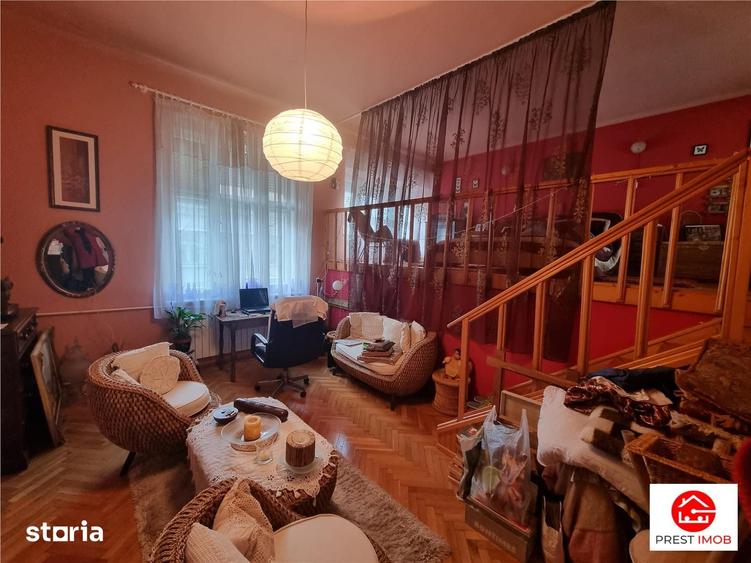 Casă cu 4 camere cu Teren 1344 Mp în Central