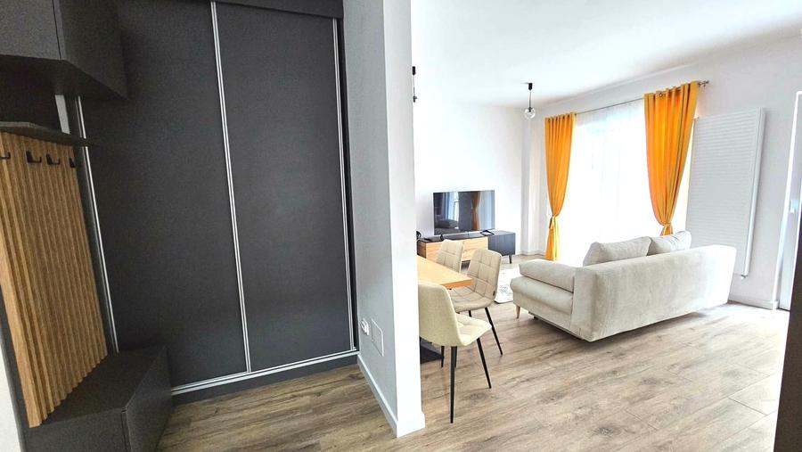 Apartament cu 2 camere decomandat în Central