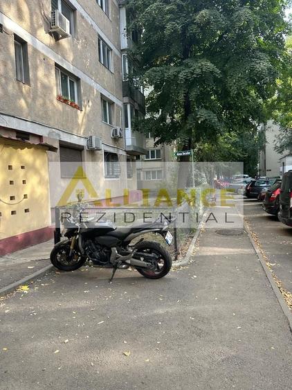 Garsonieră decomandată, mobilată în Berceni