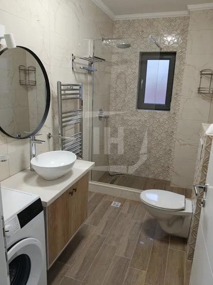 Apartament cu 2 camere semidecomandat, mobilat în Dâmbul Rotund