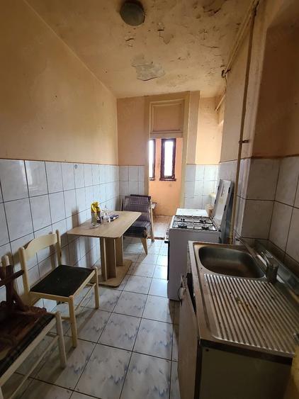 Apartament cu 2 camere nedecomandat în Parcul Carol