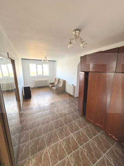 Apartament cu 3 camere decomandat, mobilat în Central