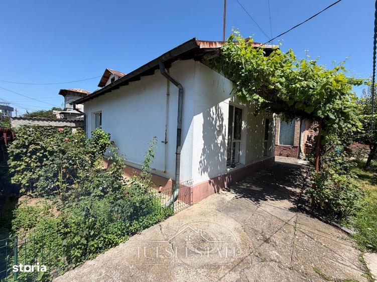 Casă cu 4 camere în Ultracentral