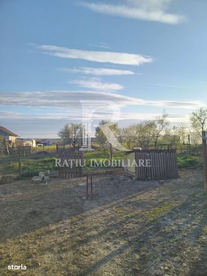 Casă cu 3 camere în Rontău