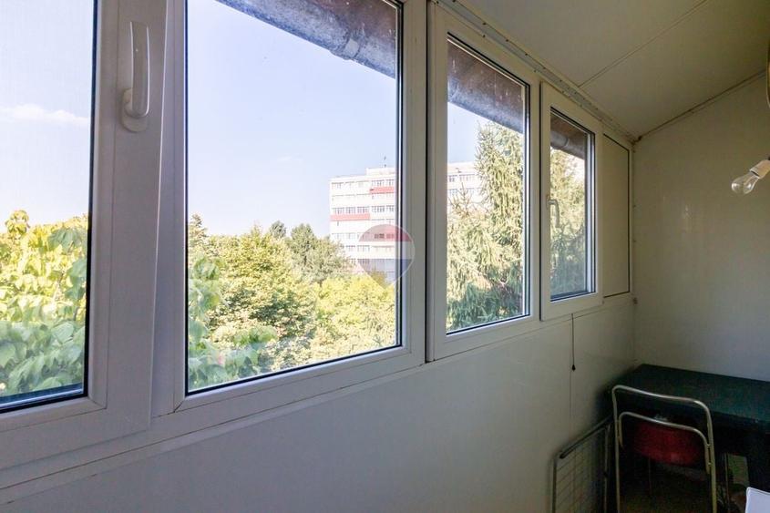 Apartament cu 2 camere decomandat, mobilat în P-ța Reșița