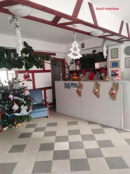 Casă individuală cu 18 camere cu Teren 1000 Mp în Exterior Sud