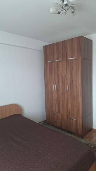 Apartament cu 3 camere decomandat în Obcini