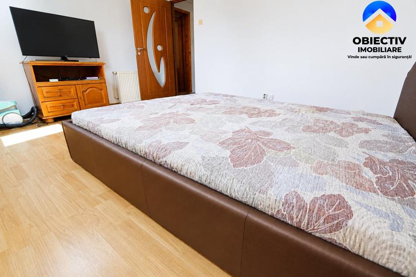 Apartament cu 3 camere decomandat, mobilat în Stejaru (Pângărați)