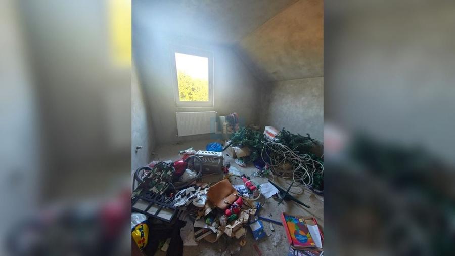 Casă cu 5 camere cu Canalizare în Sud-Est