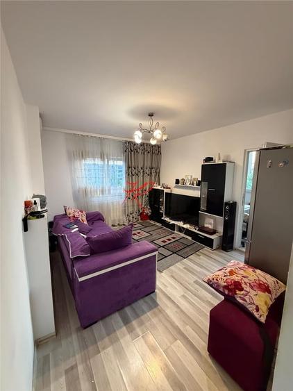 Apartament cu 2 camere decomandat în Apărătorii Patriei
