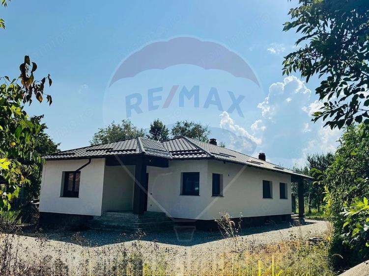 Casă cu 4 camere cu Teren 1086 Mp în Bocicoiu Mare