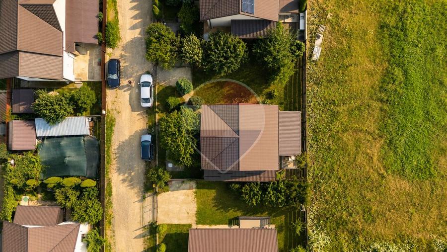 Casă individuală cu 4 camere cu Teren 400 Mp în Horpaz