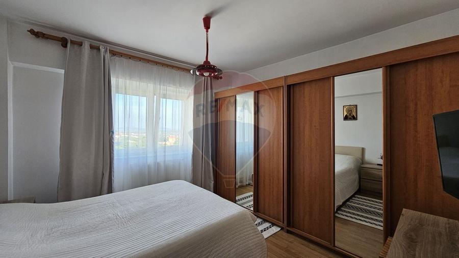 Apartament cu 3 camere decomandat de vânzare Burdujeni, Suceava - 9