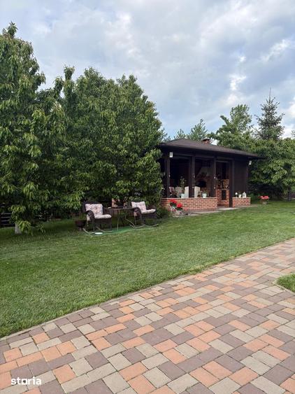 Casă cu 6 camere cu Teren 1500 Mp în Frumoasa