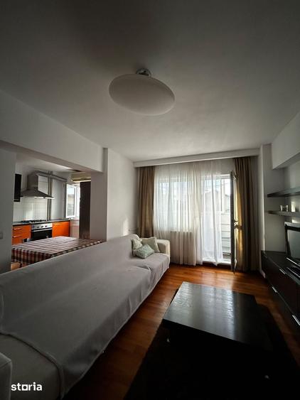 Apartament cu 2 camere semidecomandat în Decebal