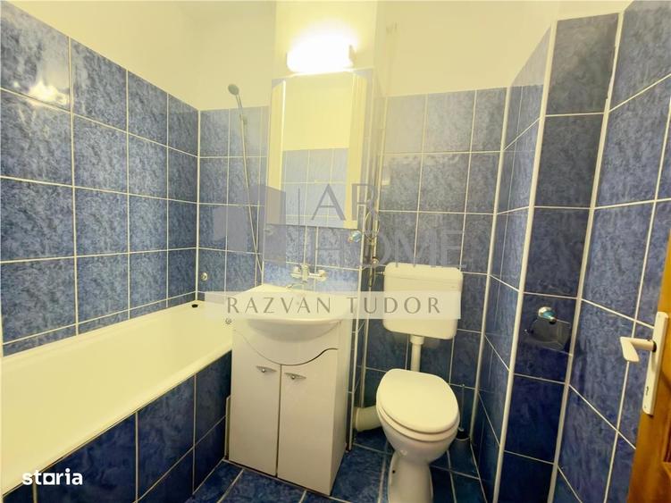 Apartament cu 3 camere semidecomandat în Mihai Bravu