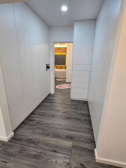 Duplex cu 4 camere cu Canalizare în Dumbrăvița