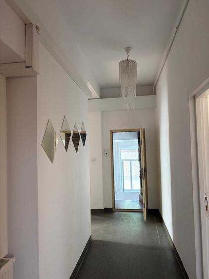 Inchirieri, apartament 3 camere decomandat, in vila! - 6