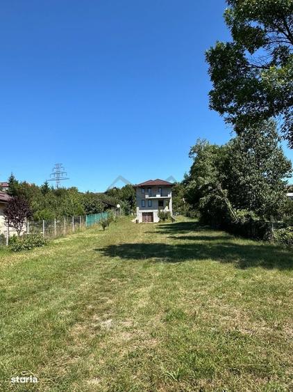 Casă cu 4 camere în Ciurbești