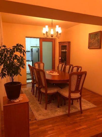 Casă individuală cu 5 camere cu Teren 4400 Mp în Nord-Vest